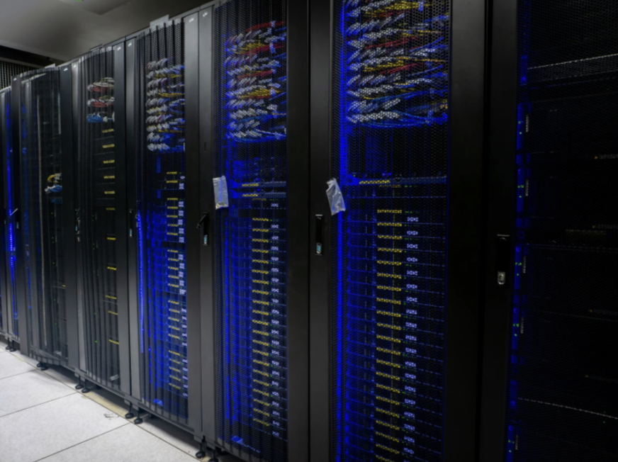 Datacenter Infomaniak éco-responsable alimenté par énergies renouvelables